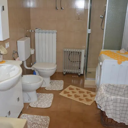 Ghirlanda Norma Rita Carrodano Inferiore