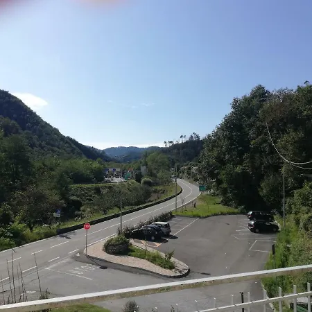 Alloggio per agriturismo Ghirlanda Norma Rita *